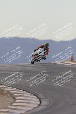 media/Sep-21-2025-Race Pace (Sun) [[98bf33ef95]]/Non Verified/1-Turns 9 and 10 (8am)/